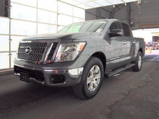 Used 2018 Nissan Titan SV AWD/4WD image 1