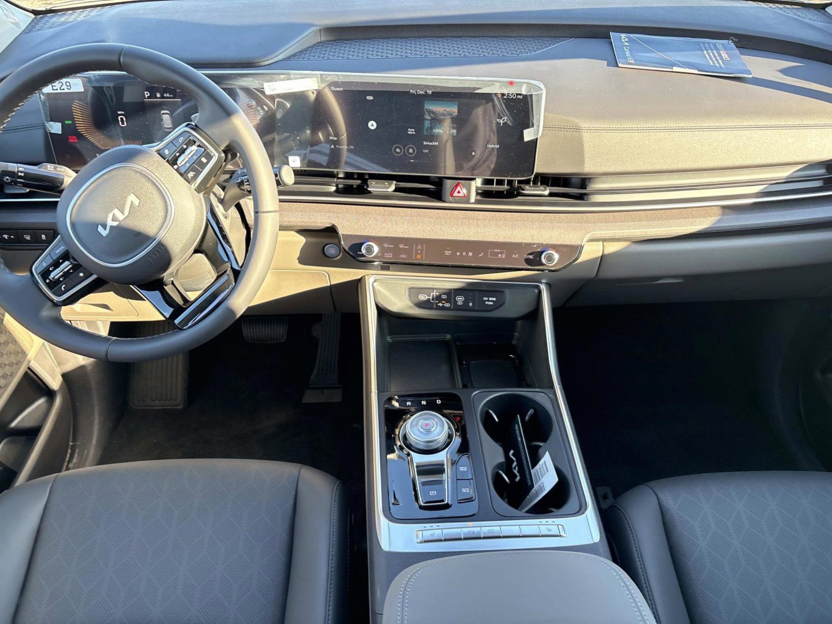 New 2026 Kia Carnival EX image 16