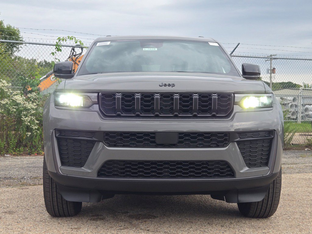New 2027 Jeep Grand Cherokee L 4WD image 5