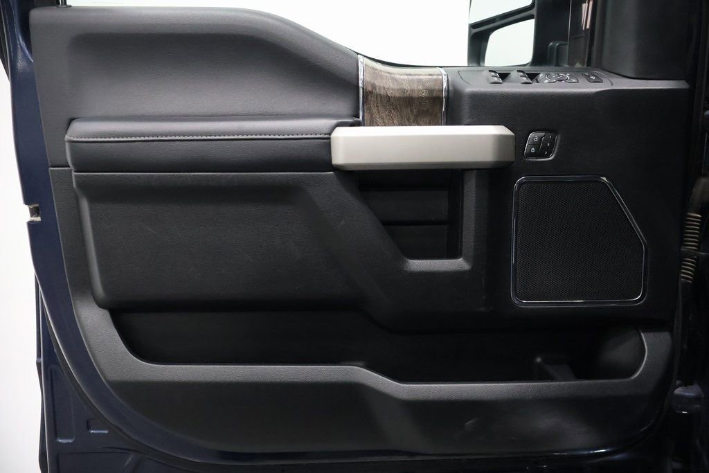 Used 2019 Ford F350 Lariat w/ Chrome Package image 12