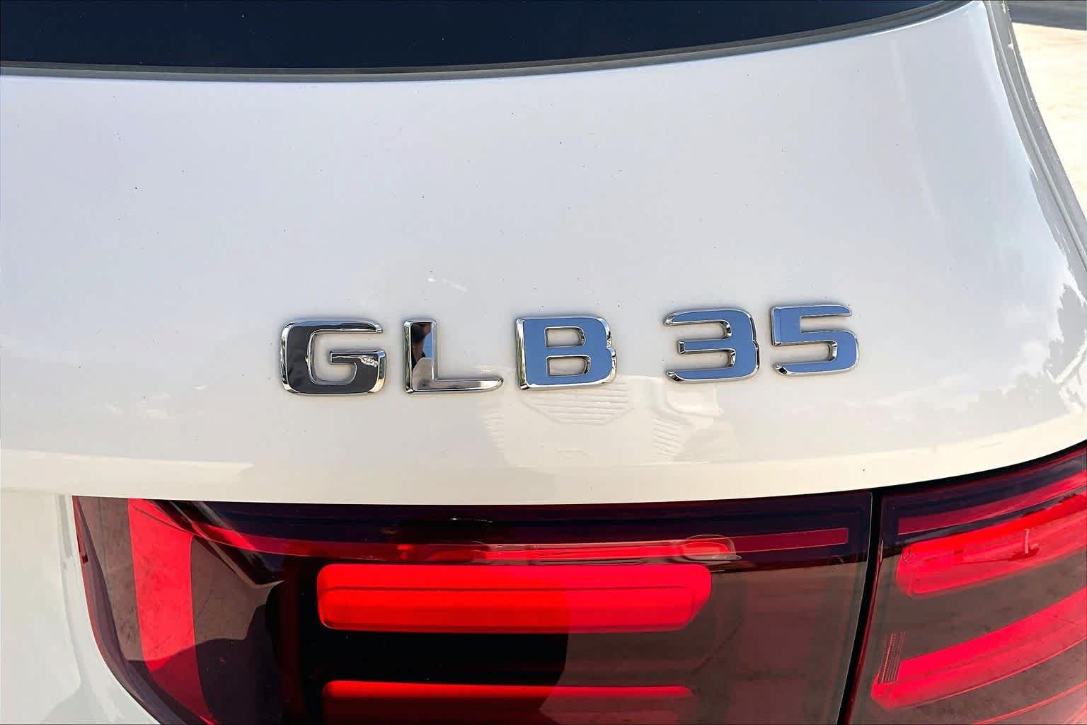 Used 2026 Mercedes-Benz GLB 35 AMG 4MATIC image 10