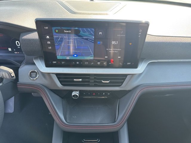 Used 2025 Ford Explorer ST-Line image 12