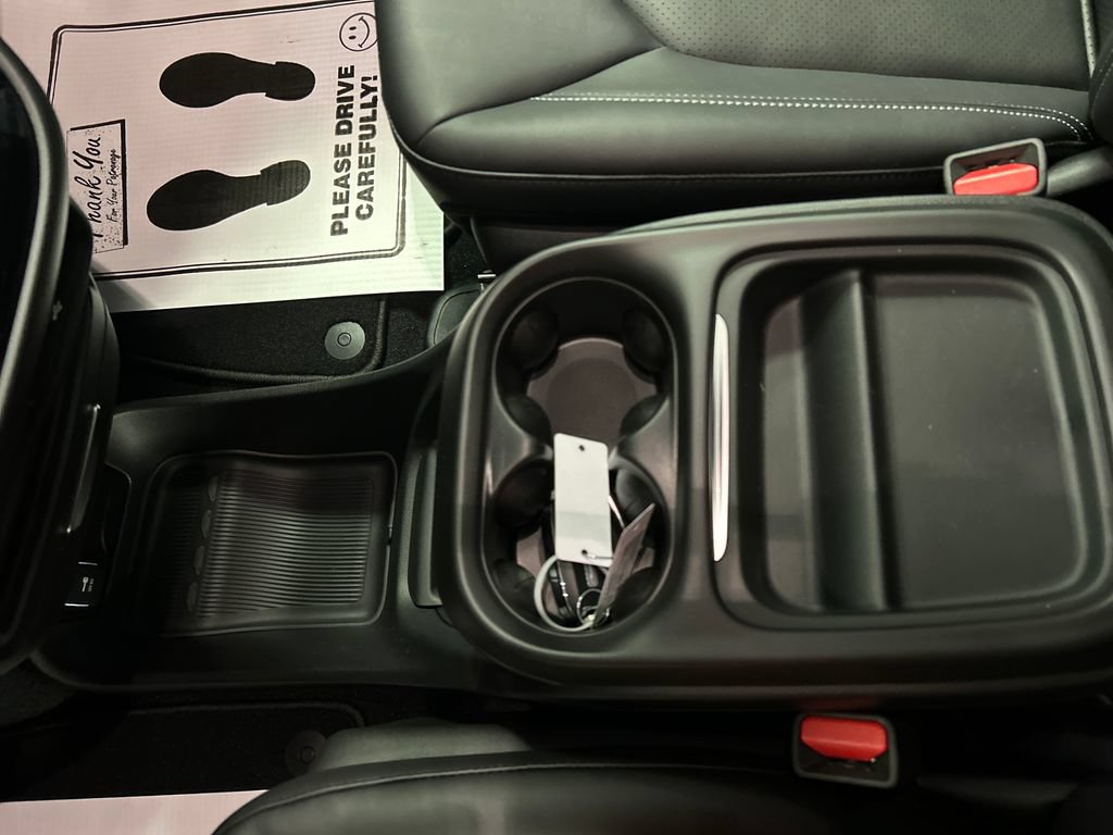 New 2027 Chrysler Pacifica Select FWD image 19