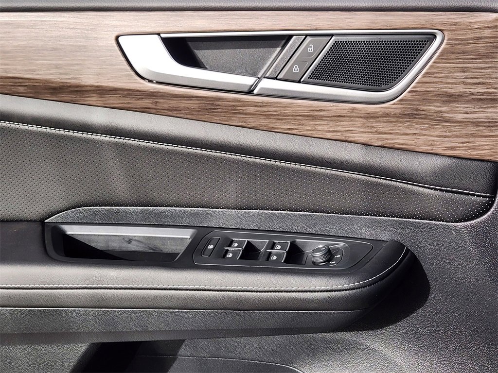 New 2026 Volkswagen Atlas SEL image 12