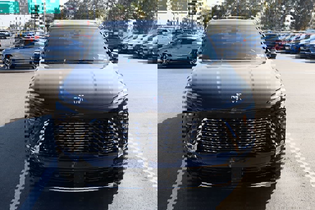 New 2026 Buick Enclave Avenir image 2