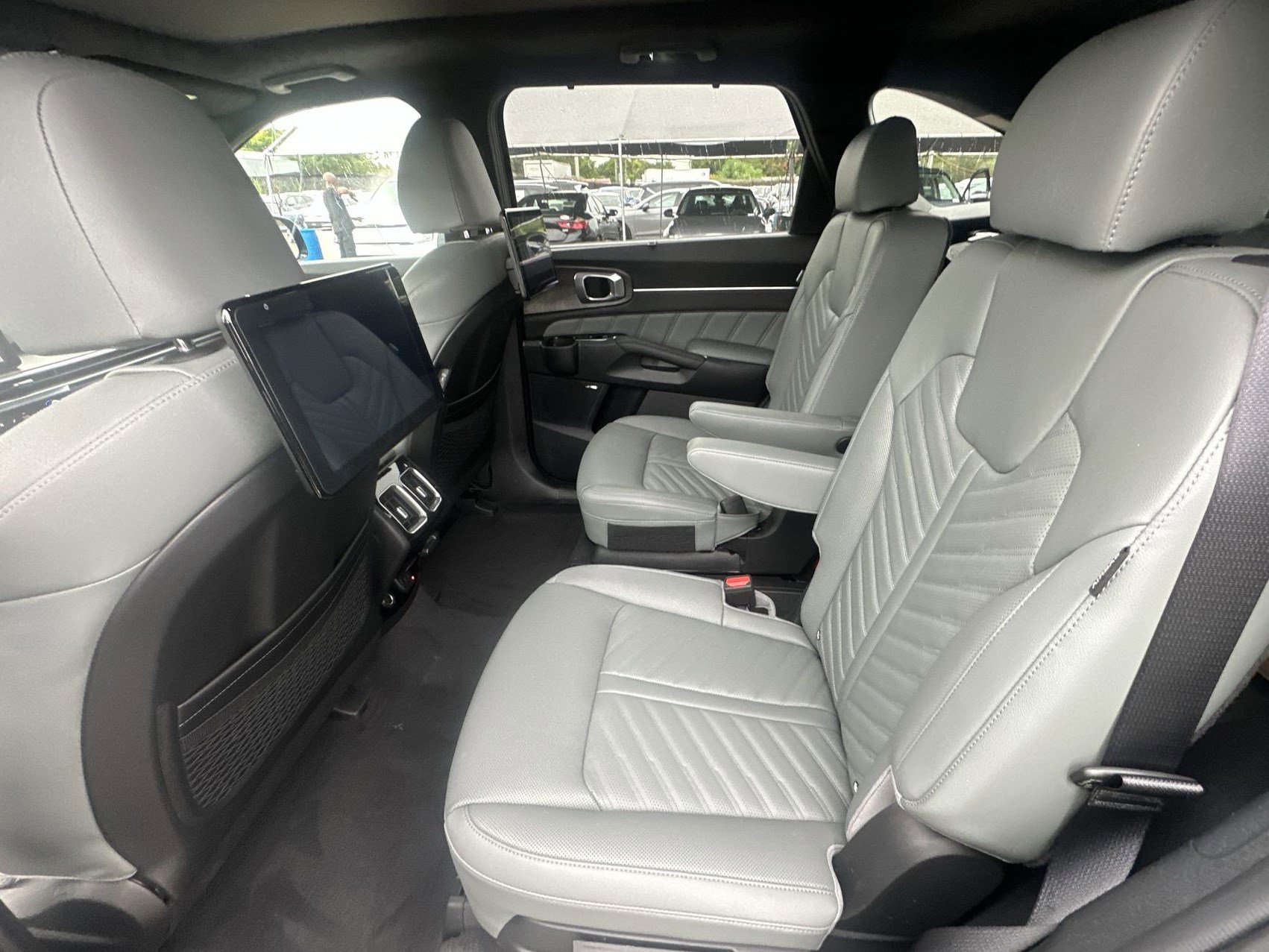 New 2025 Kia Sorento SX Prestige w/ Sage Leather Package image 28
