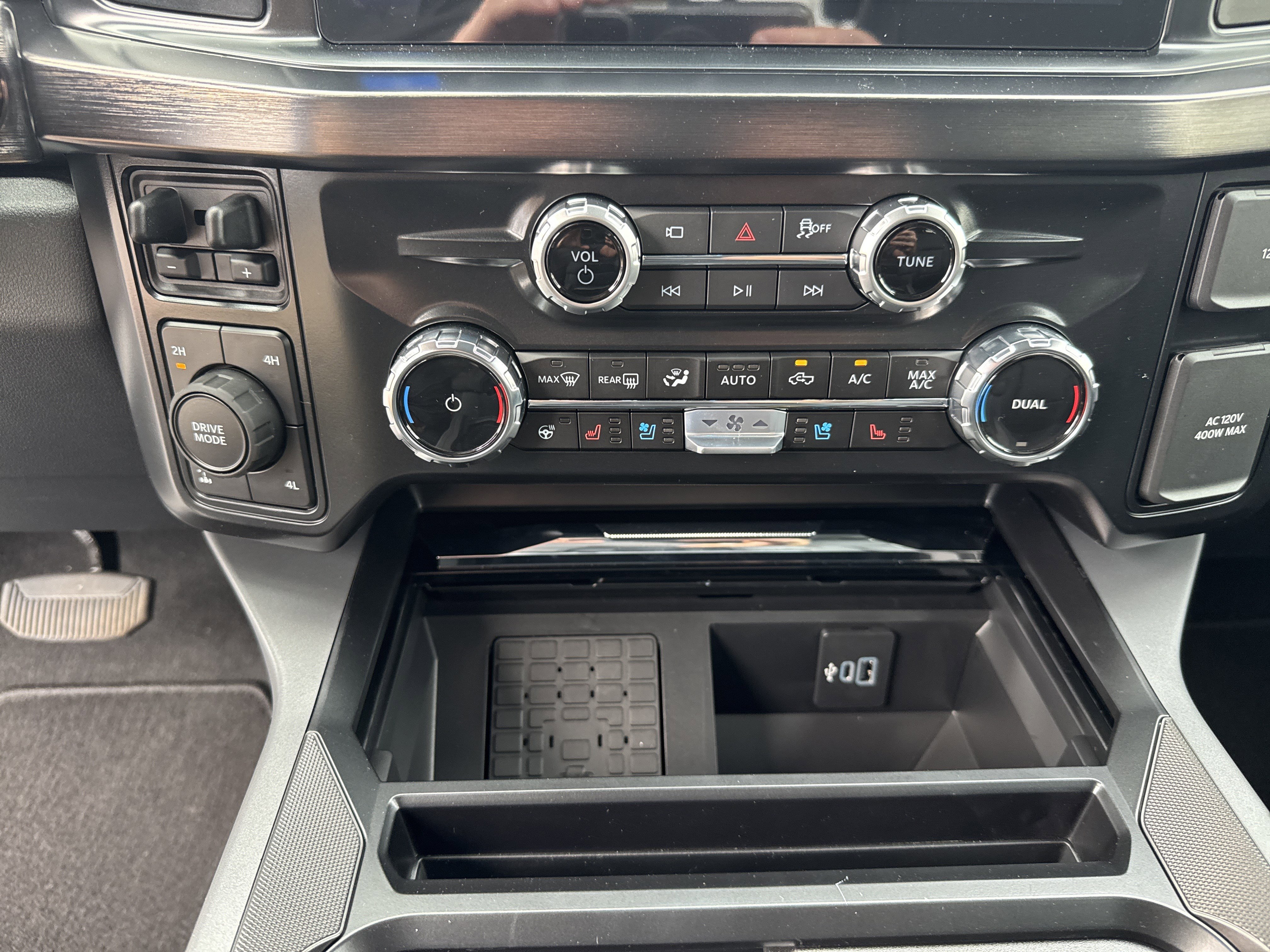 New 2026 Ford F350 Lariat image 47