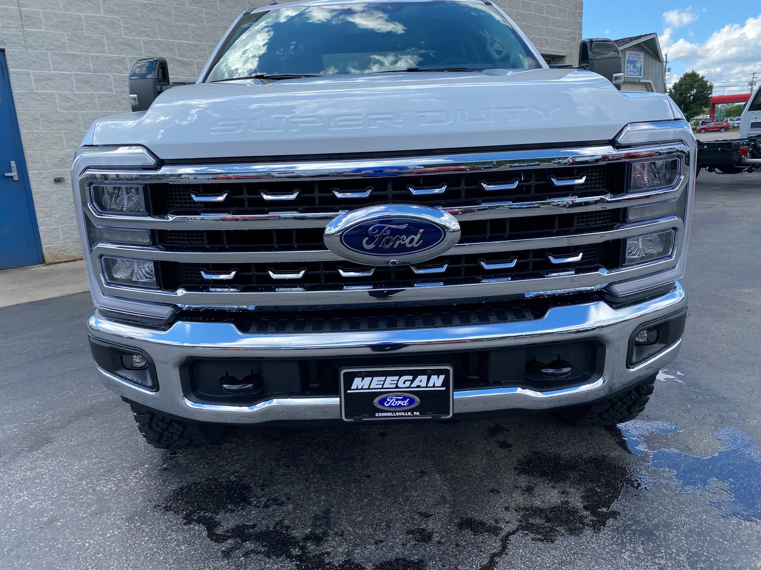 New 2026 Ford F250 Lariat w/ Tremor Off-Road Package AWD/4WD image 16