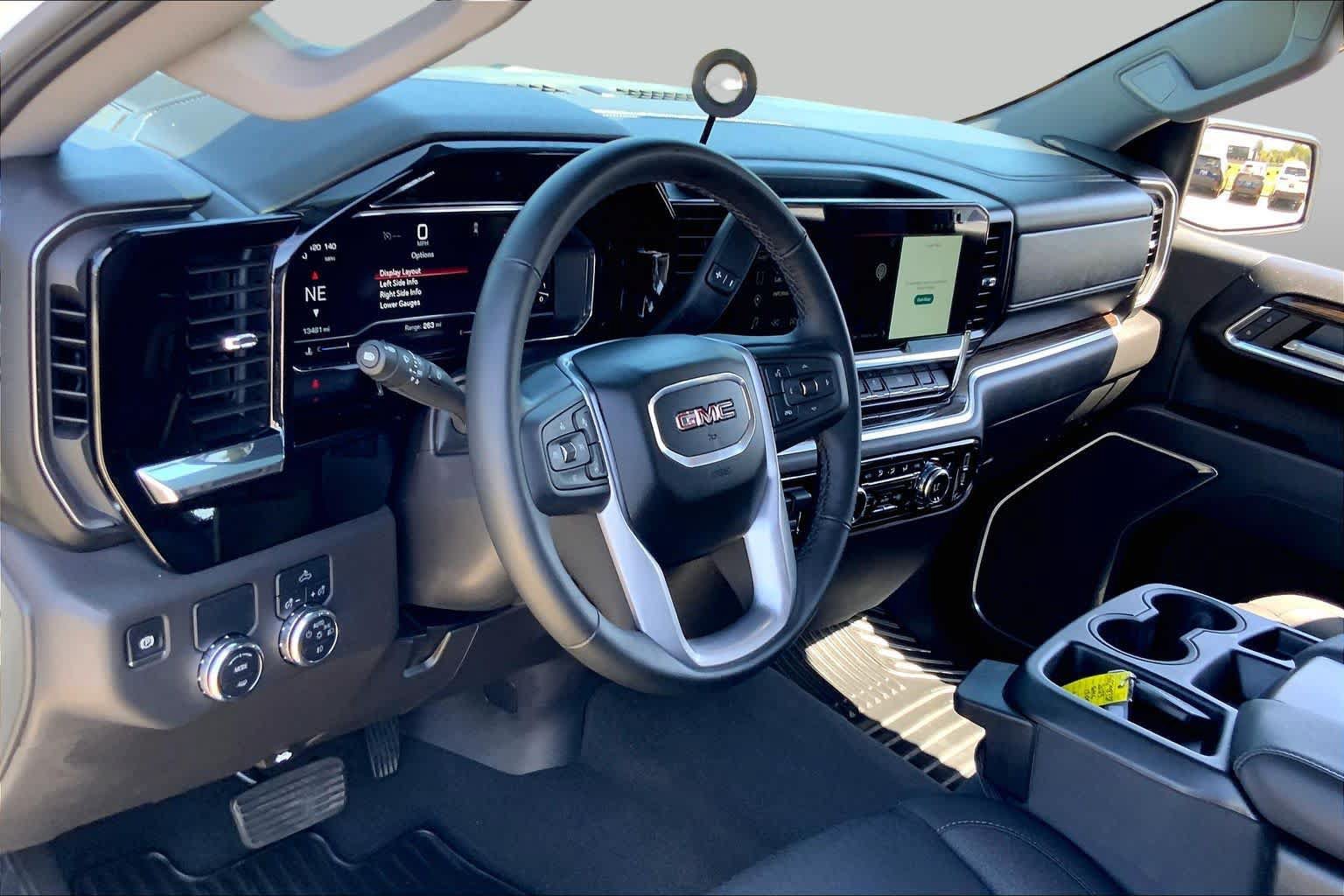 Used 2025 GMC Sierra 1500 Elevation RWD image 17
