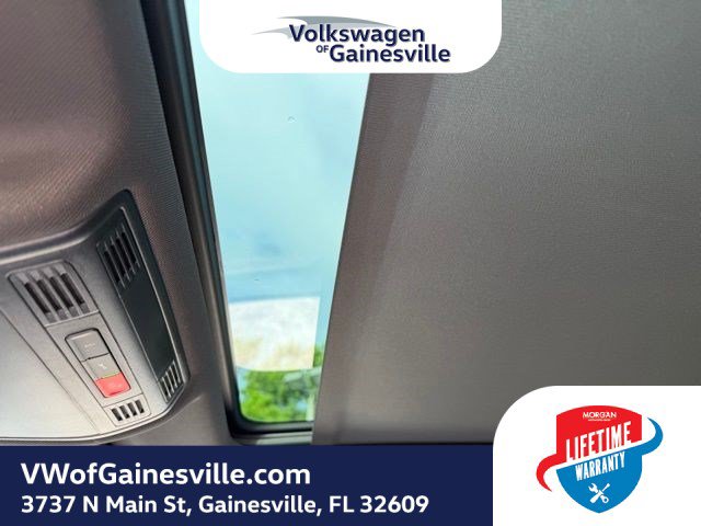 Certified 2024 Volkswagen Tiguan SE R-Line AWD/4WD image 29