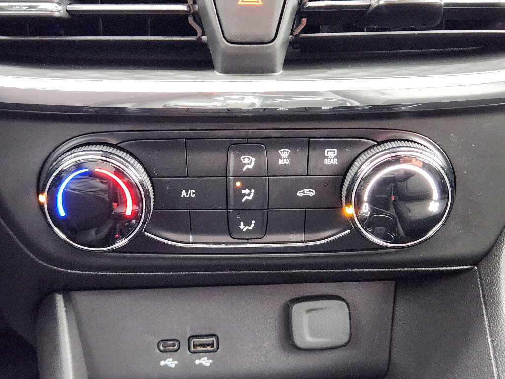 Certified 2025 Buick Encore GX Preferred image 19