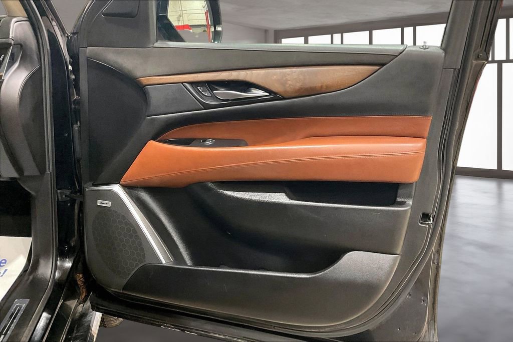 Used 2015 Cadillac Escalade ESV Premium image 24