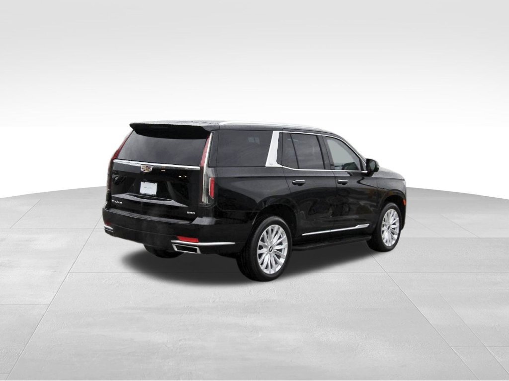 Certified 2024 Cadillac Escalade Luxury RWD image 4