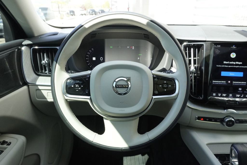 Used 2023 Volvo XC60 T8 Plus w/ Climate Package AWD/4WD image 10