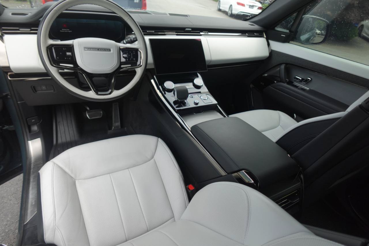 Used 2023 Land Rover Range Rover Sport SE Dynamic AWD/4WD image 19