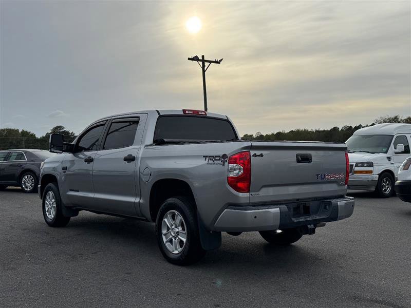 Used 2019 Toyota Tundra SR5 w/ Convenience Package image 9