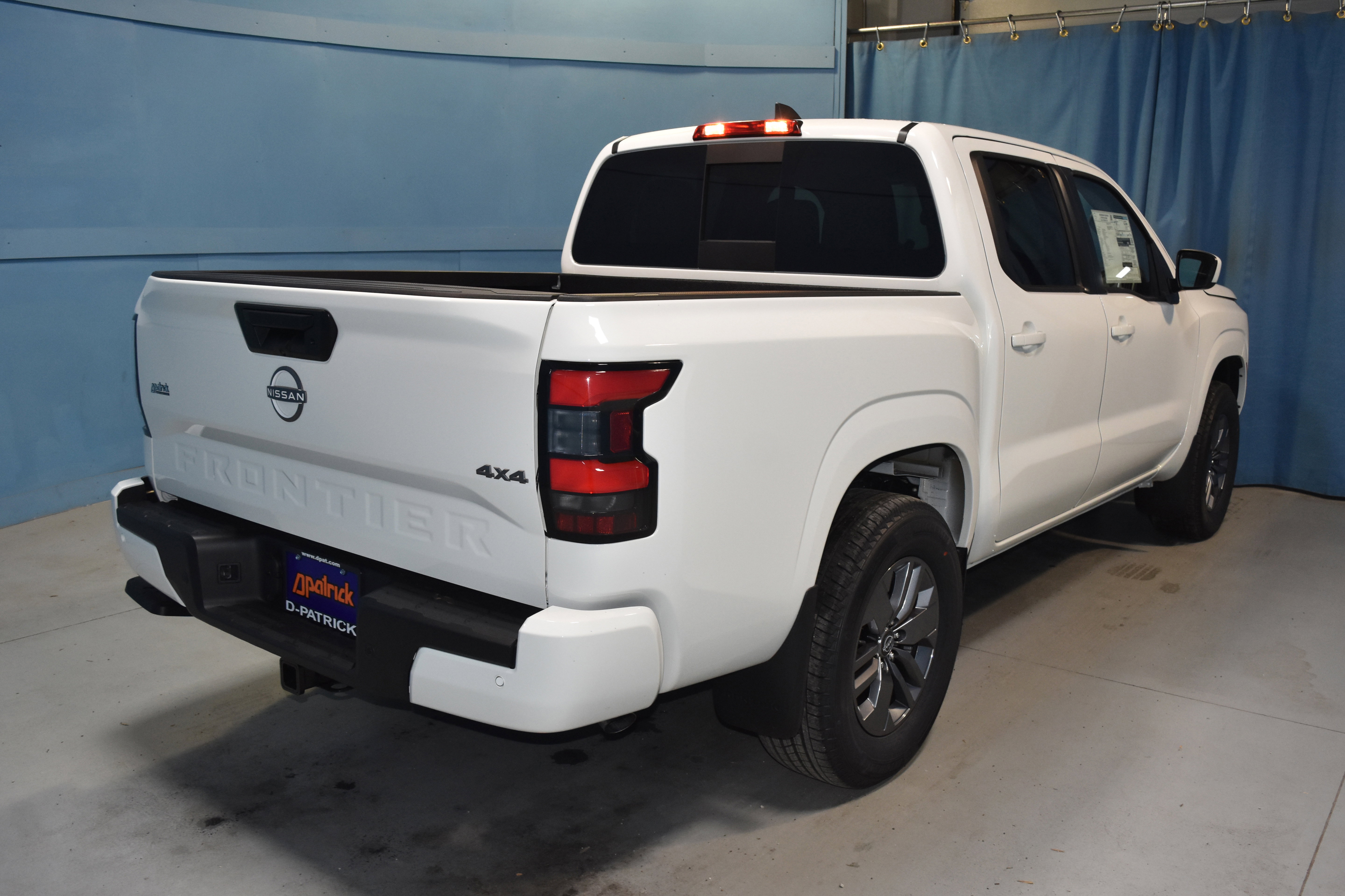 New 2026 Nissan Frontier SV w/ Tow Package image 25