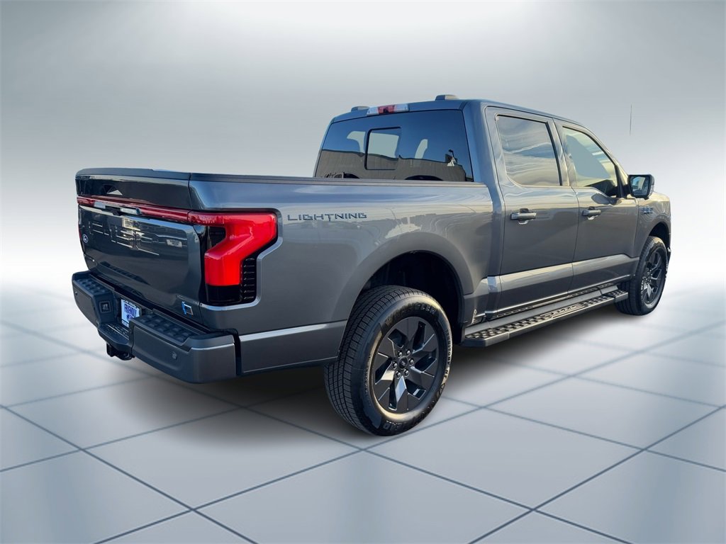 New 2025 Ford F150 Lightning Lariat image 3