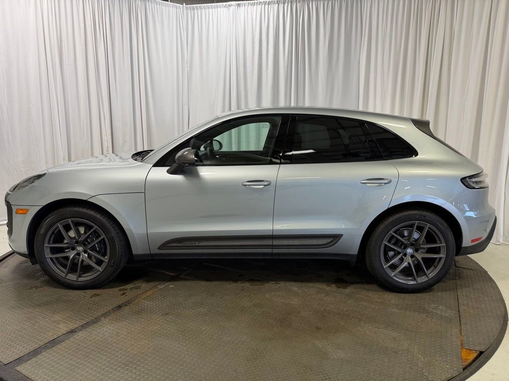 Certified 2026 Porsche Macan Turbo AWD/4WD image 2