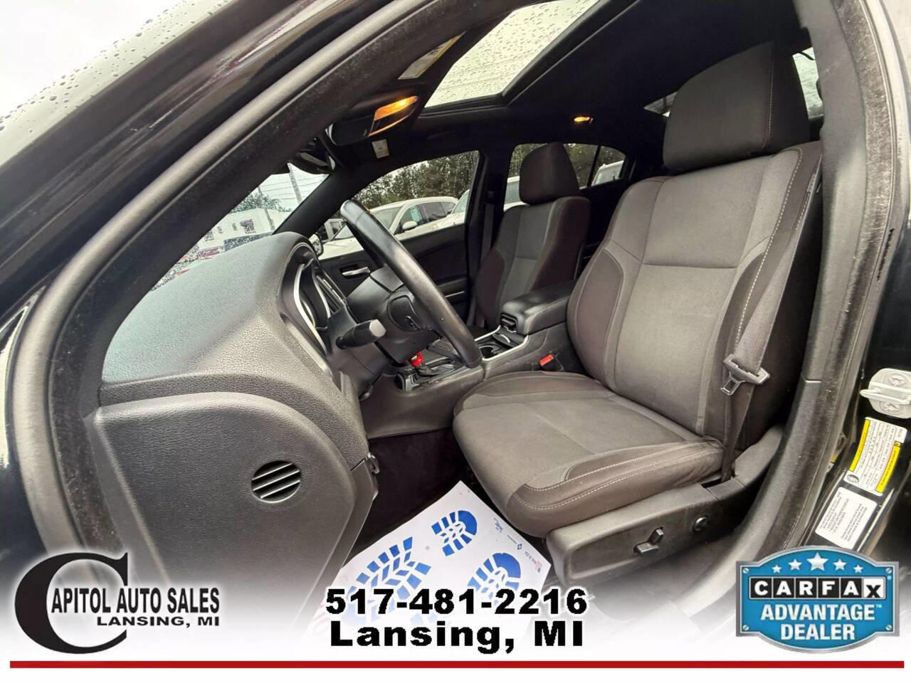 Used 2015 Dodge Charger SXT image 14