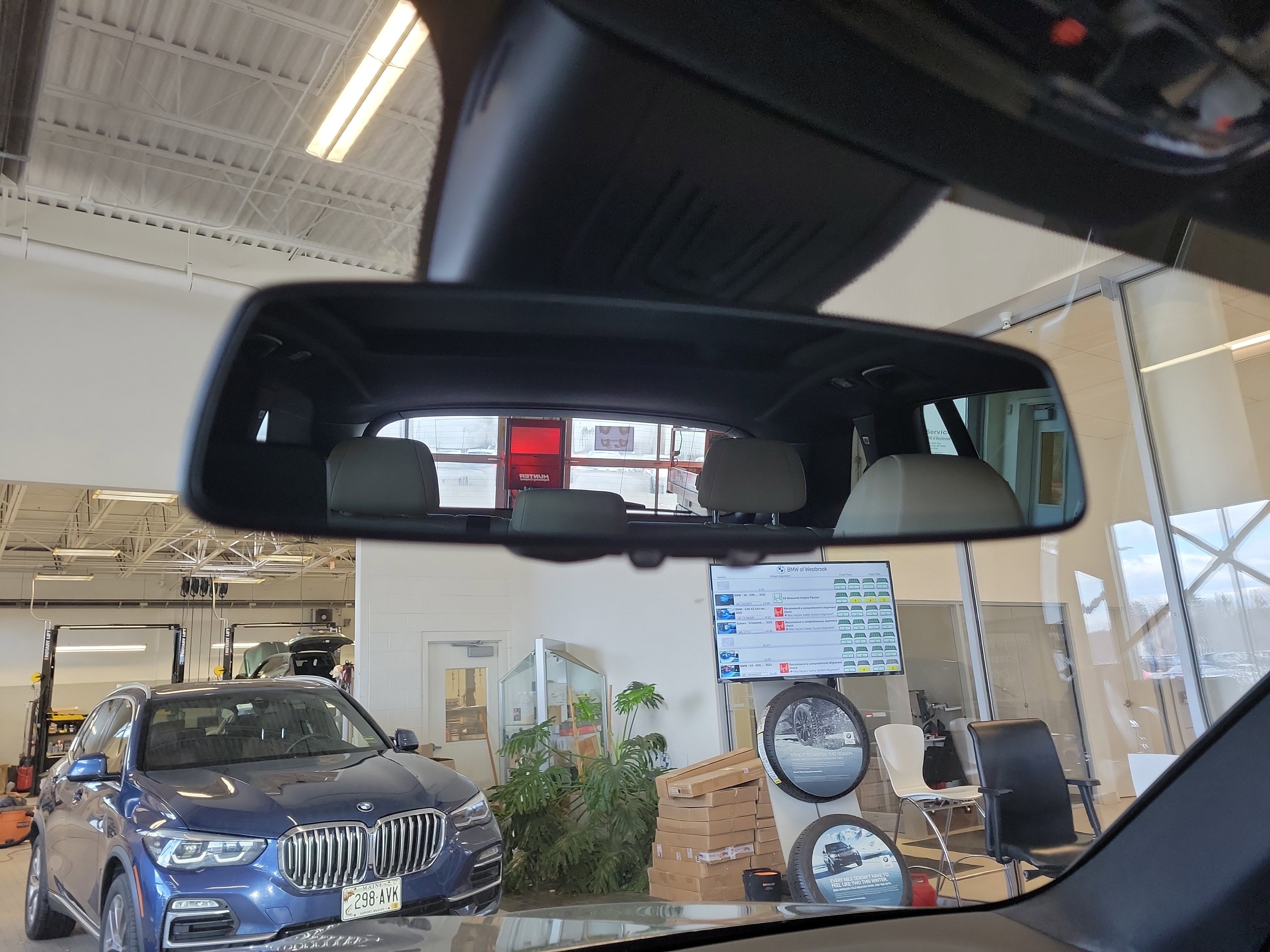 Used 2022 BMW X5 xDrive45e w/ Climate Comfort Package image 28