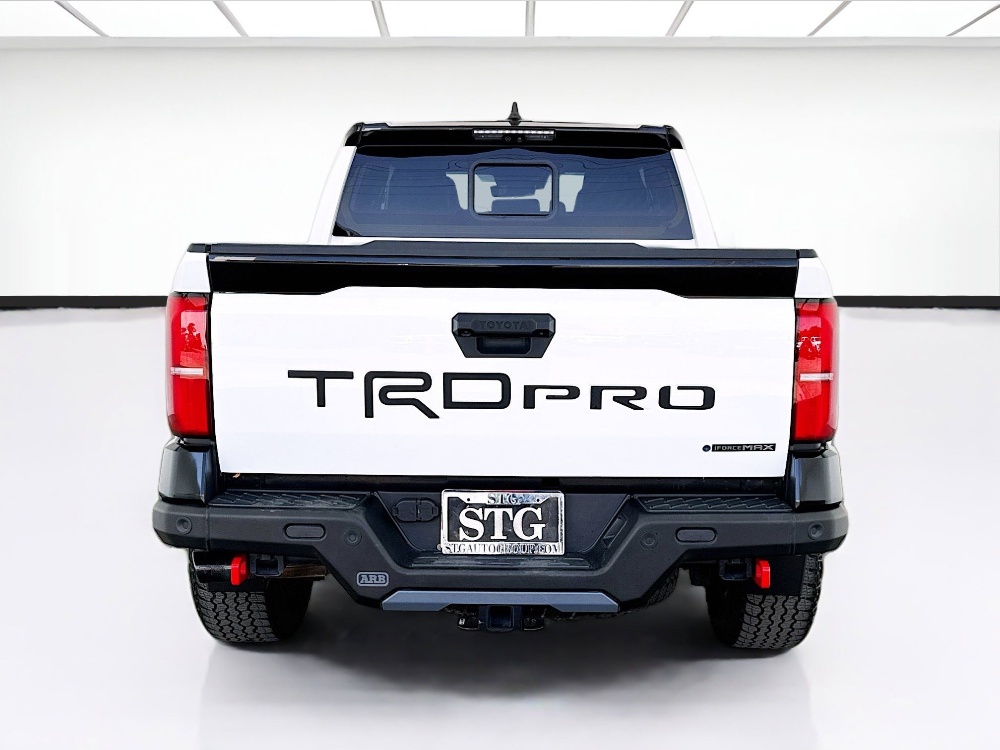 Used 2024 Toyota Tacoma TRD Pro AWD/4WD image 5
