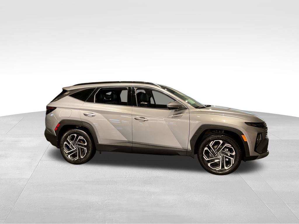 New 2026 Hyundai Tucson Limited AWD/4WD image 2