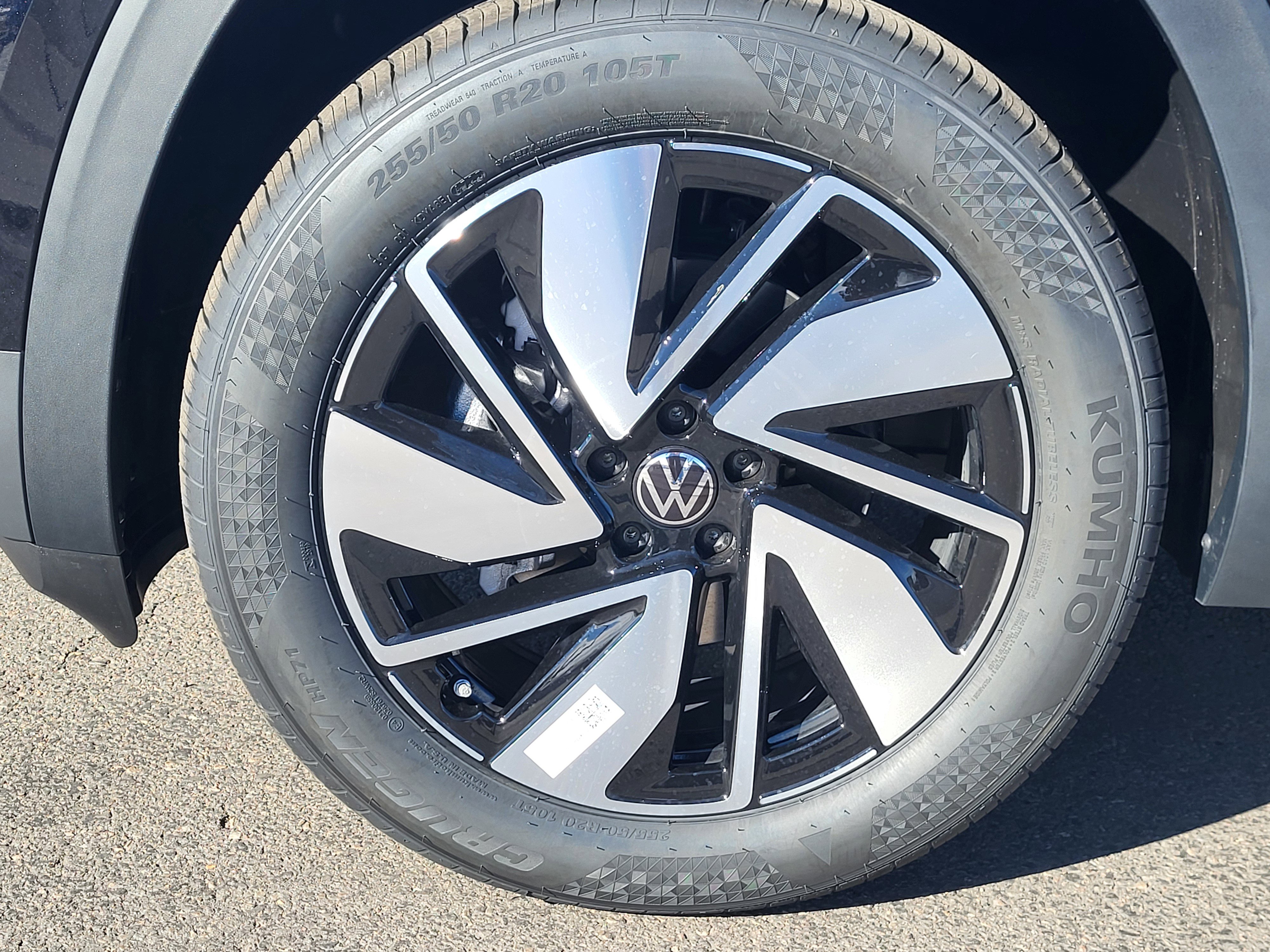 New 2026 Volkswagen Atlas SEL image 28