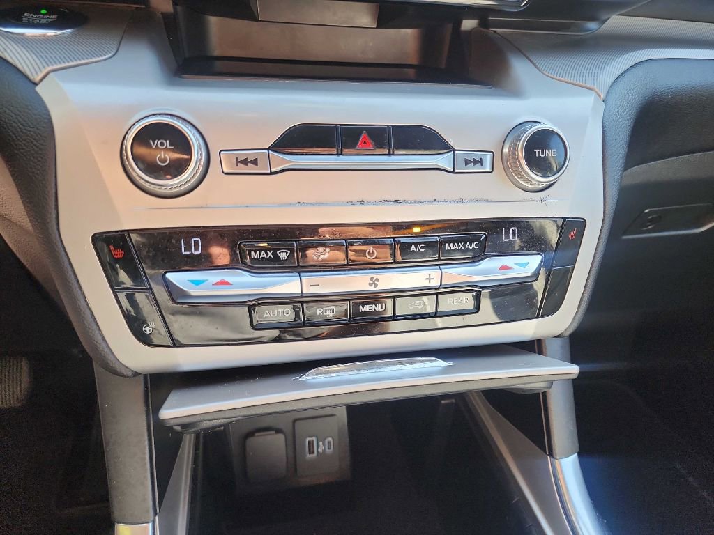 Used 2021 Ford Explorer XLT w/ Equipment Group 202A image 23