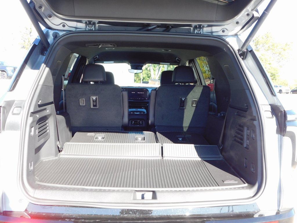 New 2026 Chevrolet Traverse RS w/ LPO, Floor Liner Package image 26