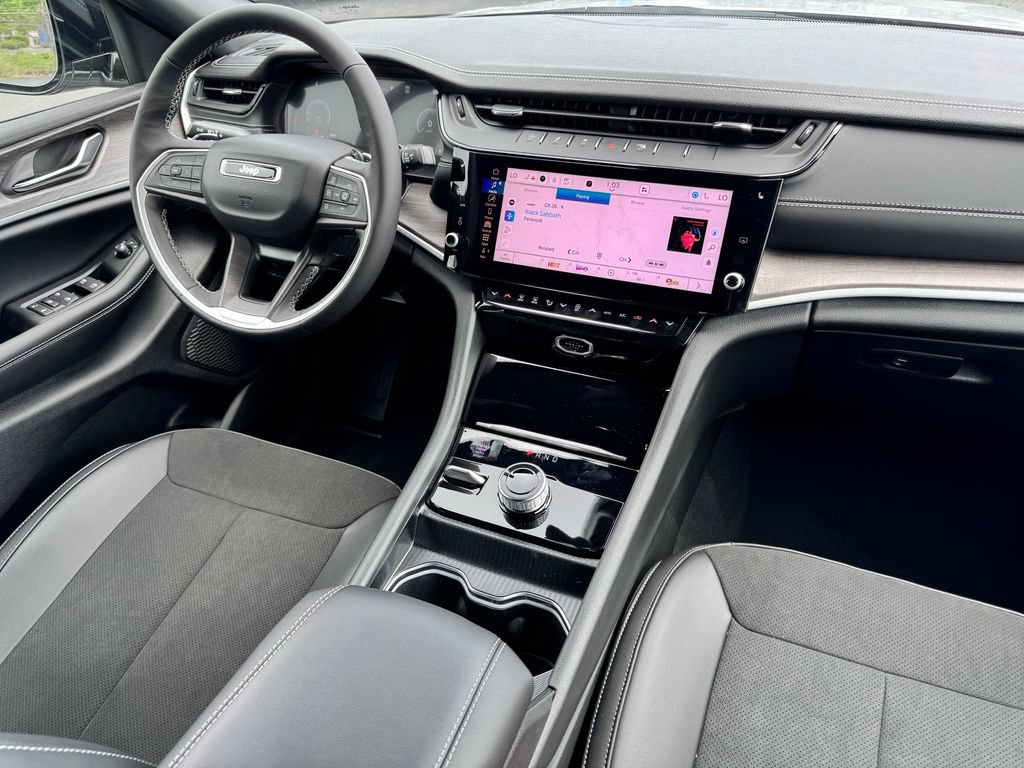 New 2026 Jeep Grand Cherokee L 4WD image 11