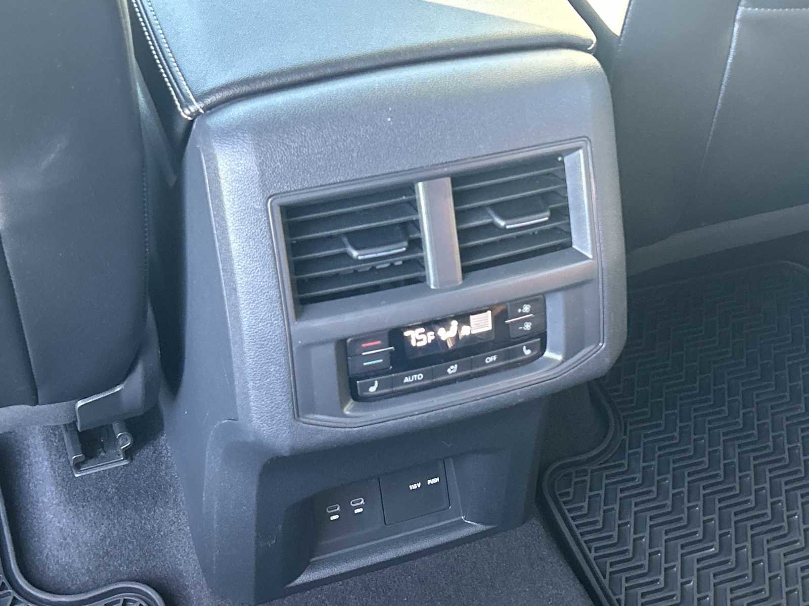 Used 2021 Volkswagen Atlas SEL Premium image 21