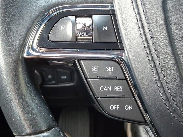 Used 2017 Lincoln Continental Select FWD image 21