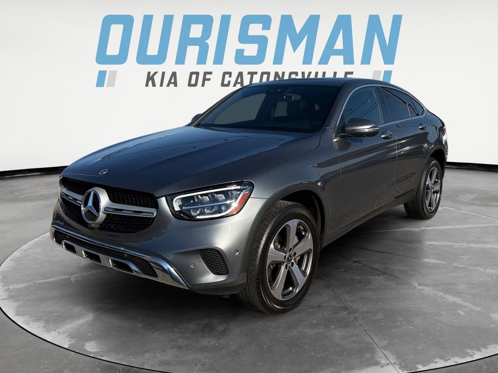 Used 2022 Mercedes-Benz GLC 300 4MATIC Coupe image 2