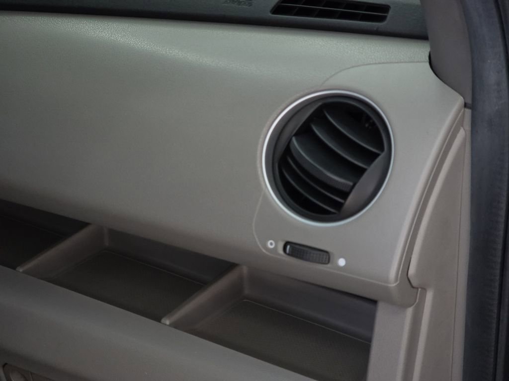 Used 2012 Honda Pilot Touring image 25