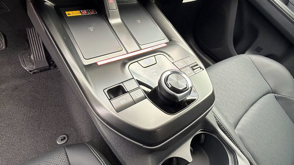 New 2026 Subaru Solterra Premium image 24