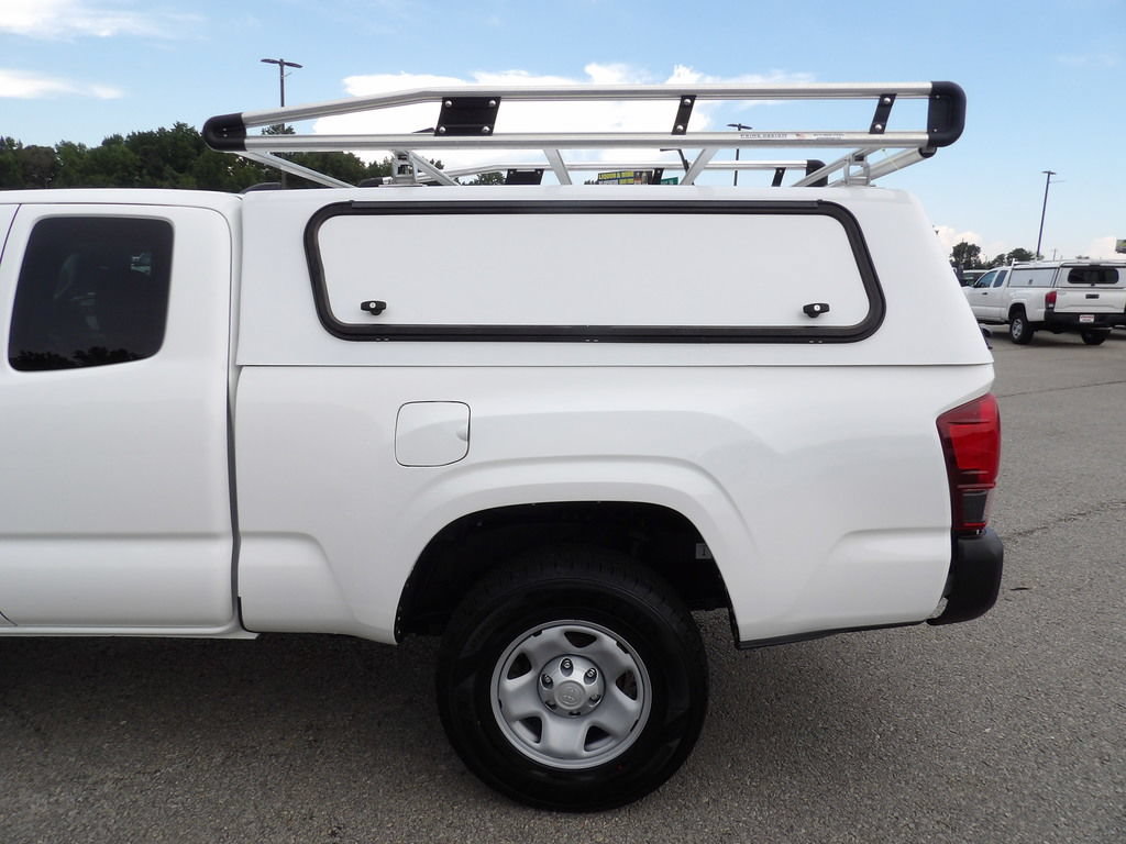 Used 2023 Toyota Tacoma SR RWD image 40
