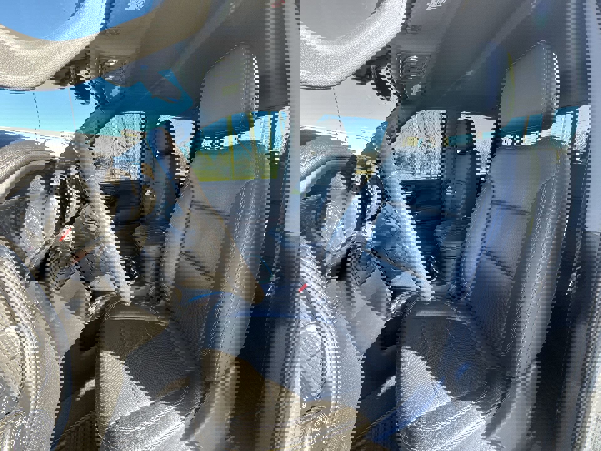 Used 2020 Chevrolet Silverado 2500 LTZ w/ LTZ Premium Package image 11