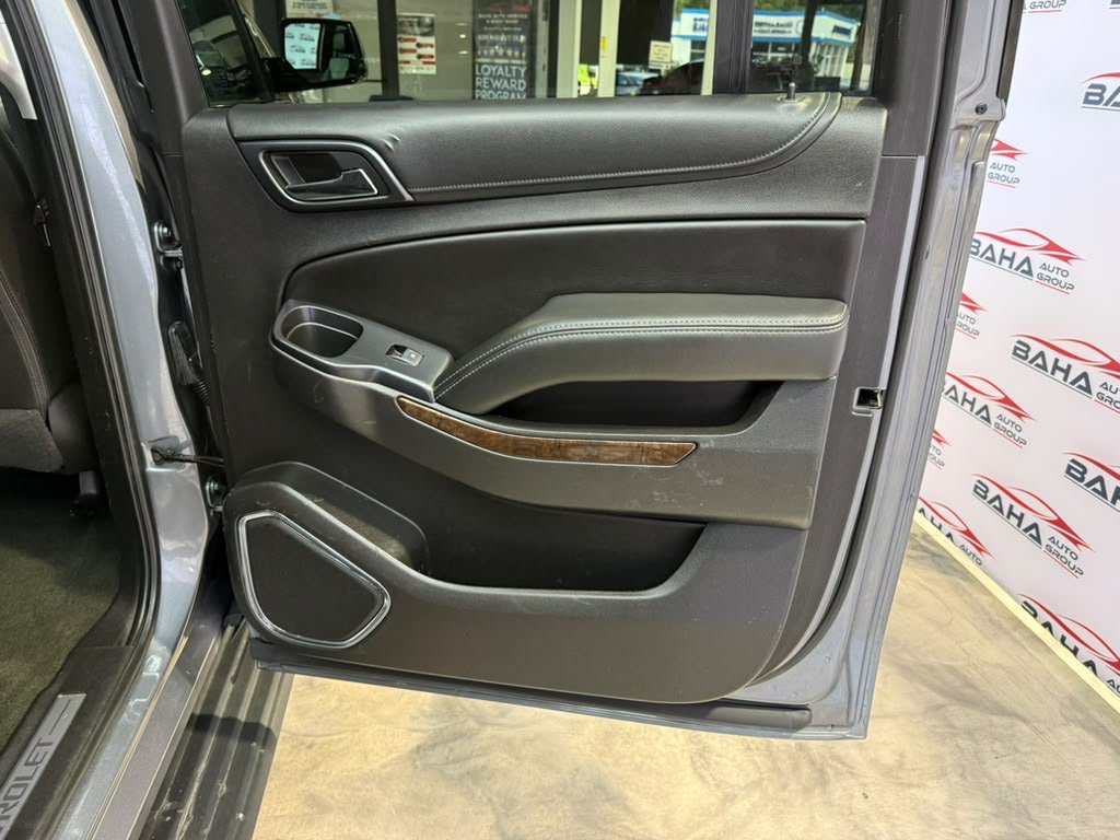 Used 2018 Chevrolet Suburban LT AWD/4WD image 51