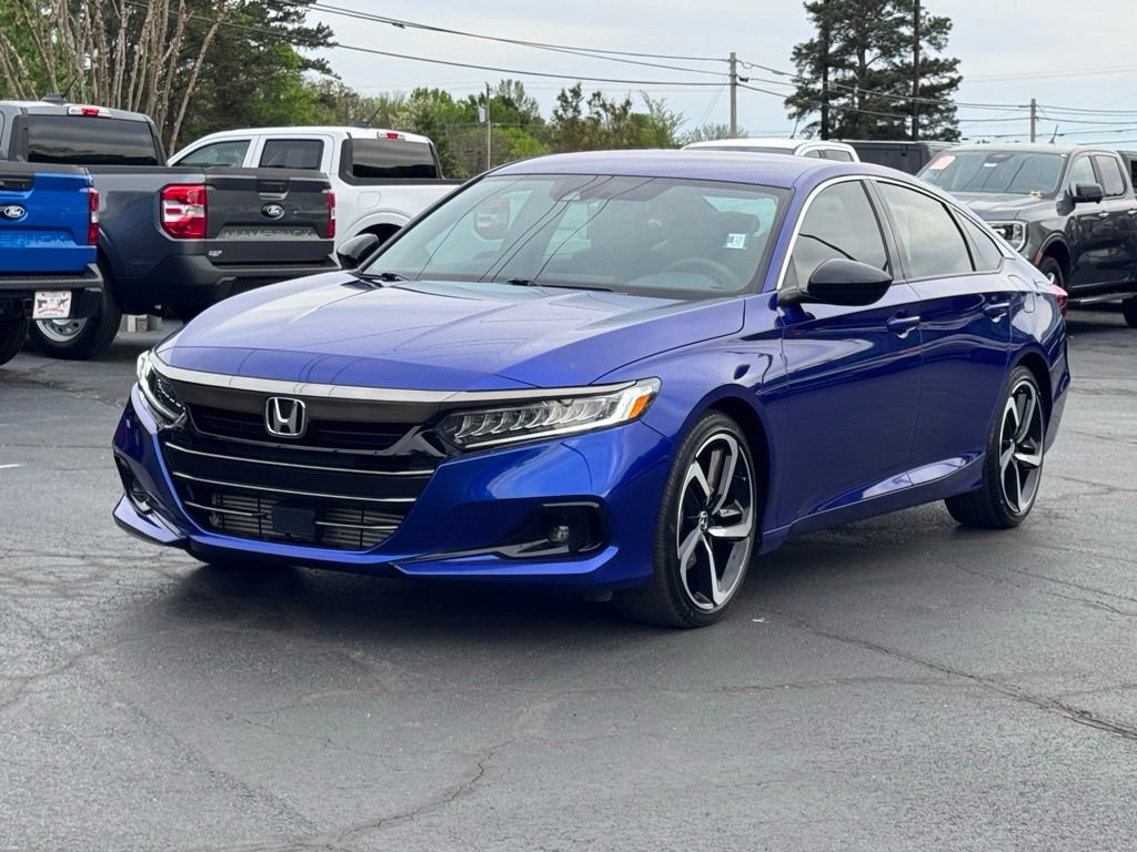 Used 2022 Honda Accord Sport image 2