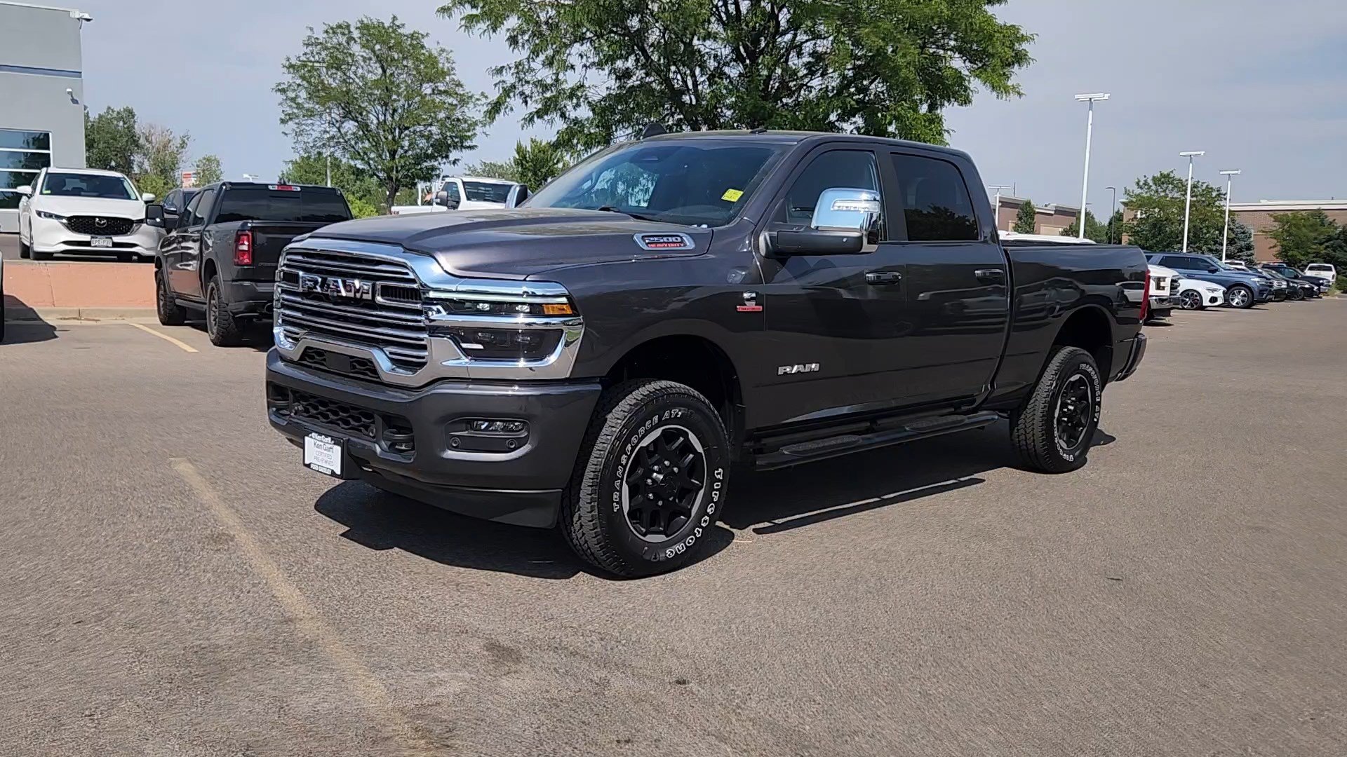 Used 2025 RAM 2500 Laramie AWD/4WD image 3