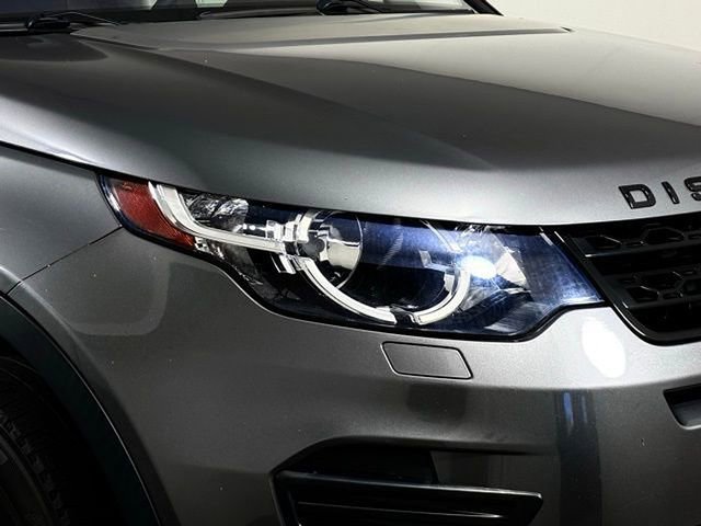 Used 2018 Land Rover Discovery Sport SE image 15