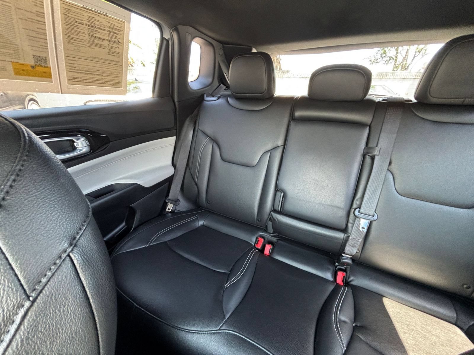 Used 2025 Jeep Compass Limited AWD/4WD image 40