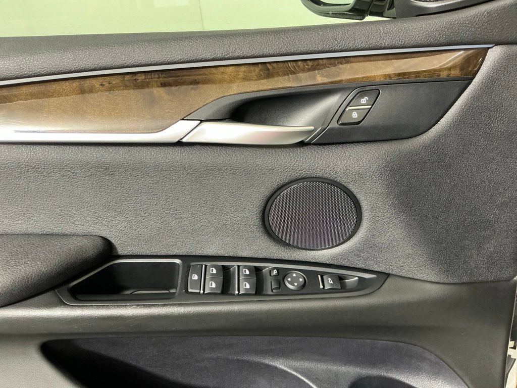Used 2018 BMW X5 xDrive35i AWD/4WD image 18