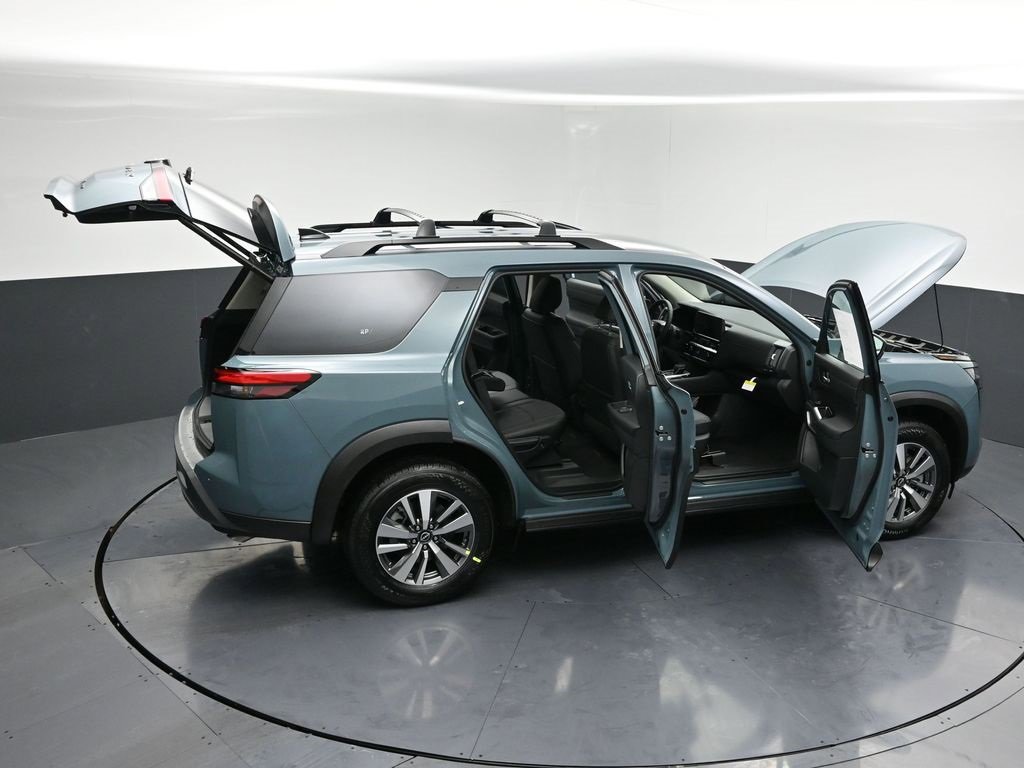 New 2026 Nissan Pathfinder SL image 34