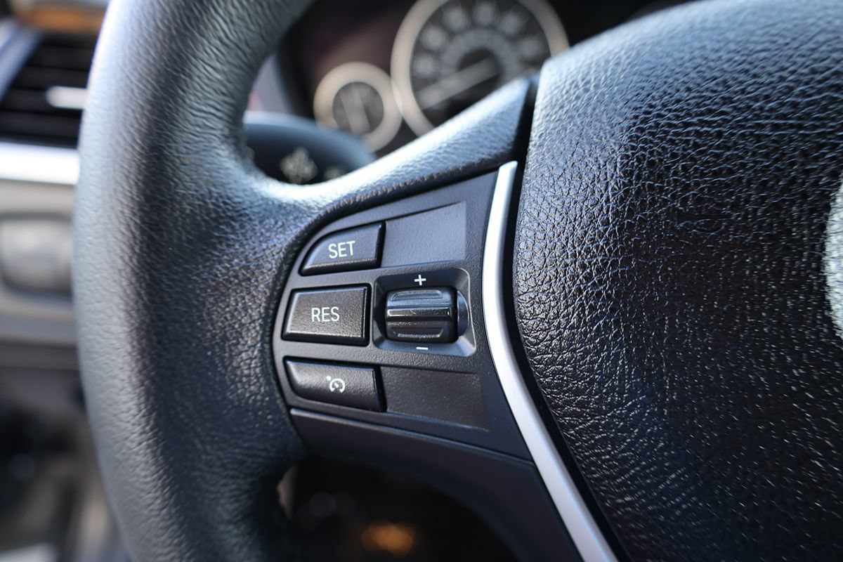 Used 2015 BMW 328i Sedan RWD image 21