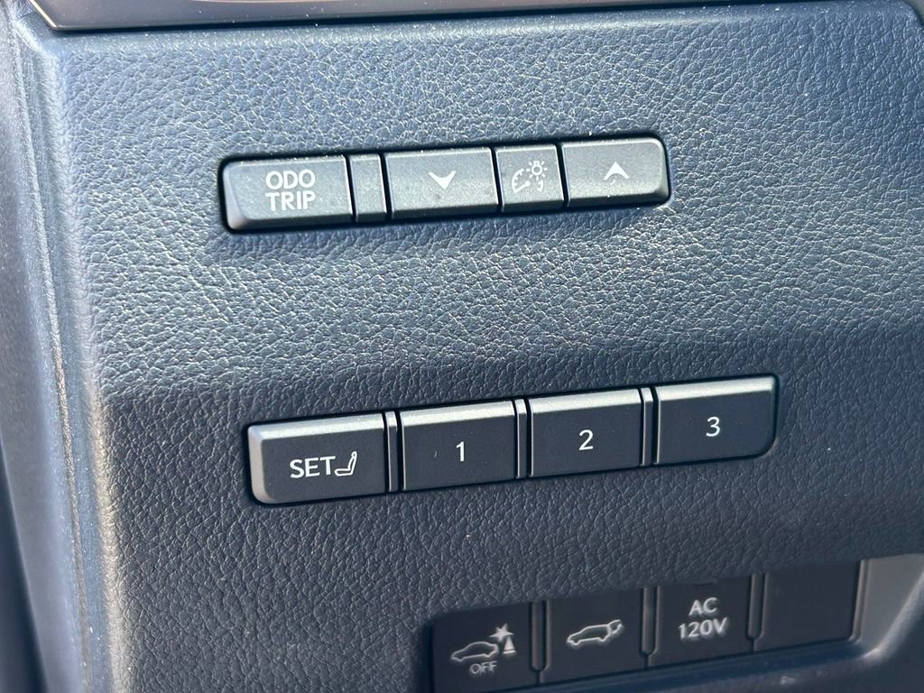 Used 2025 Lexus GX 550 AWD/4WD image 30