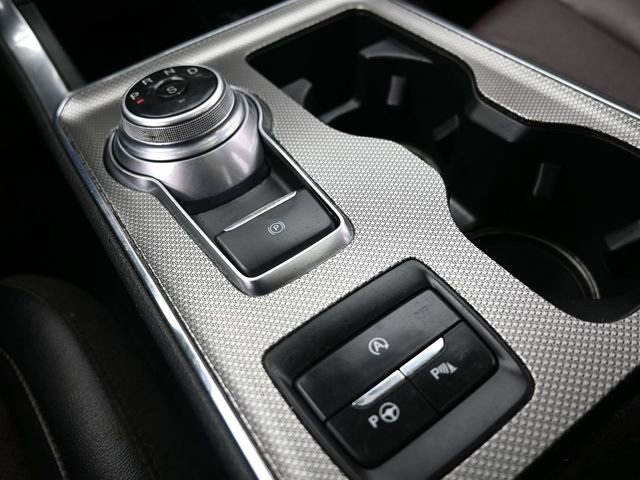 Used 2021 Ford Edge Titanium w/ Equipment Group 301A image 22