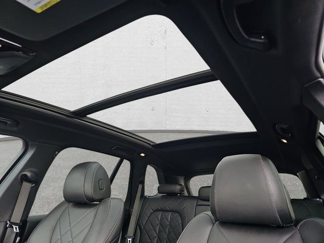 Used 2023 BMW X5 xDrive40i w/ Climate Comfort Package image 30