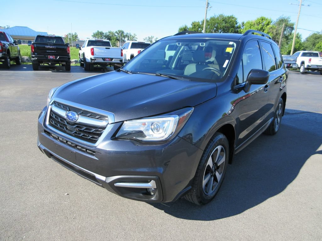 Used 2017 Subaru Forester 2.5i Limited AWD/4WD image 11